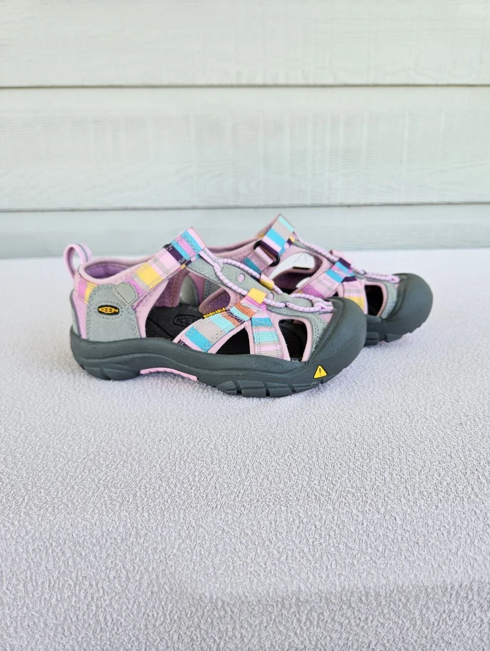 Keen Venice H2 Youth Kids SZ 13 Pink Stripe Pastel Rainbow Sandals Water Shoe